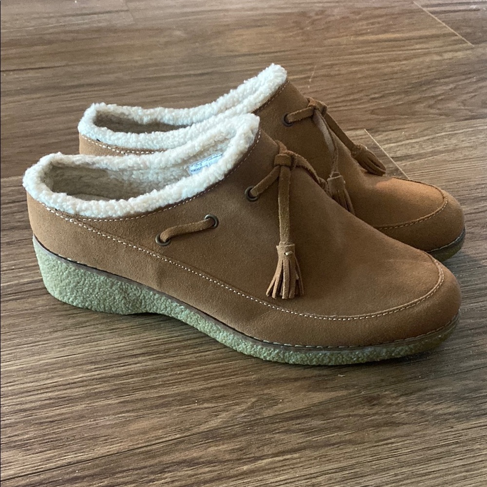 Lands End Chalet Tassel suede Sherpa Clog Slip On Shoes Light Toffee Brown 9.5